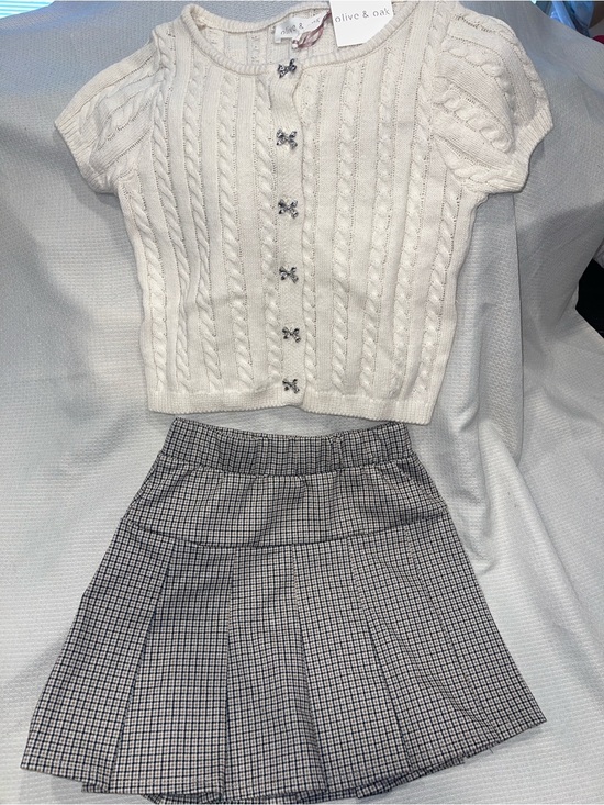 Olive & Oak Dresses & Skirts - Olive & Oak Brown Cable Knit Cardigan & Plaid Pleated Mini Skirt